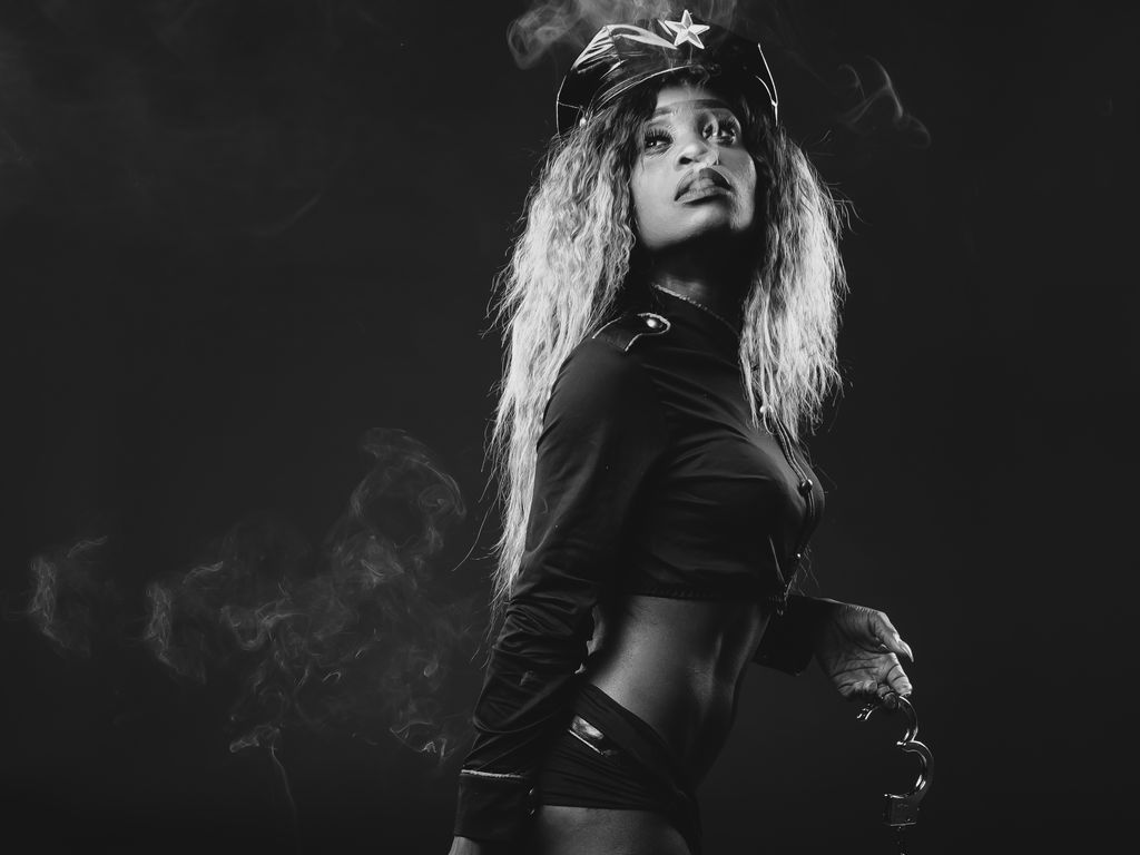 AntonetteMoore Photo 1 cam