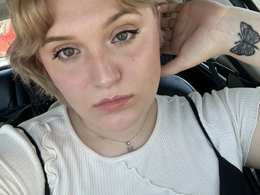 ArielaValentine Photo 1 cam