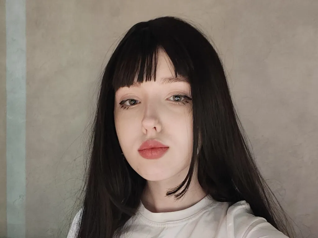DaisyHeaston Photo 1 cam