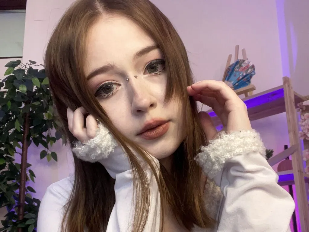 EllaHot Photo 1 cam