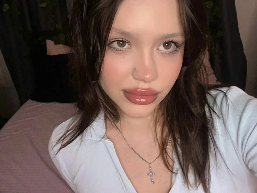 EvaLally Photo 1 cam