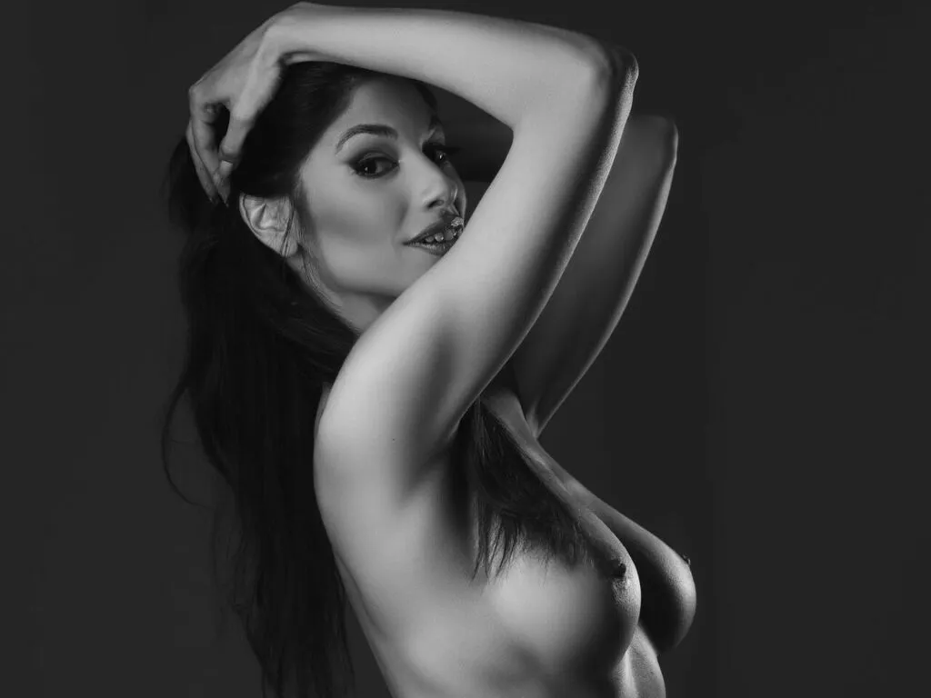 EvelynClayton Photo 2 cam