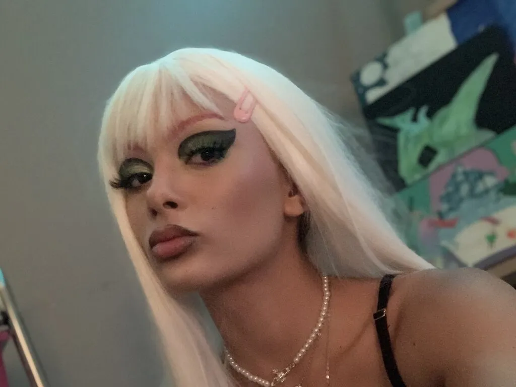 IvyLevy Photo 1 cam