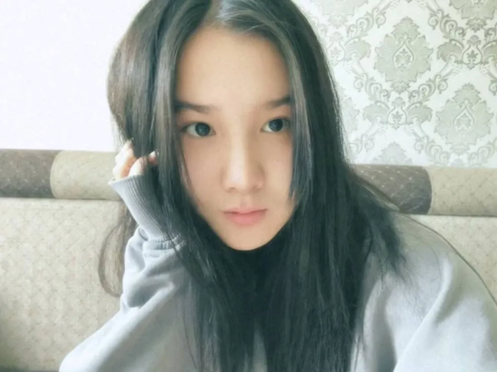 KimLui Photo 1 cam