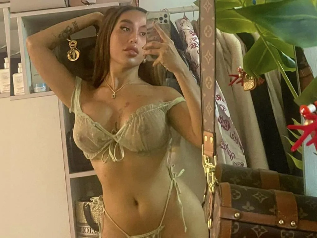 KylieGucci Photo 1 cam