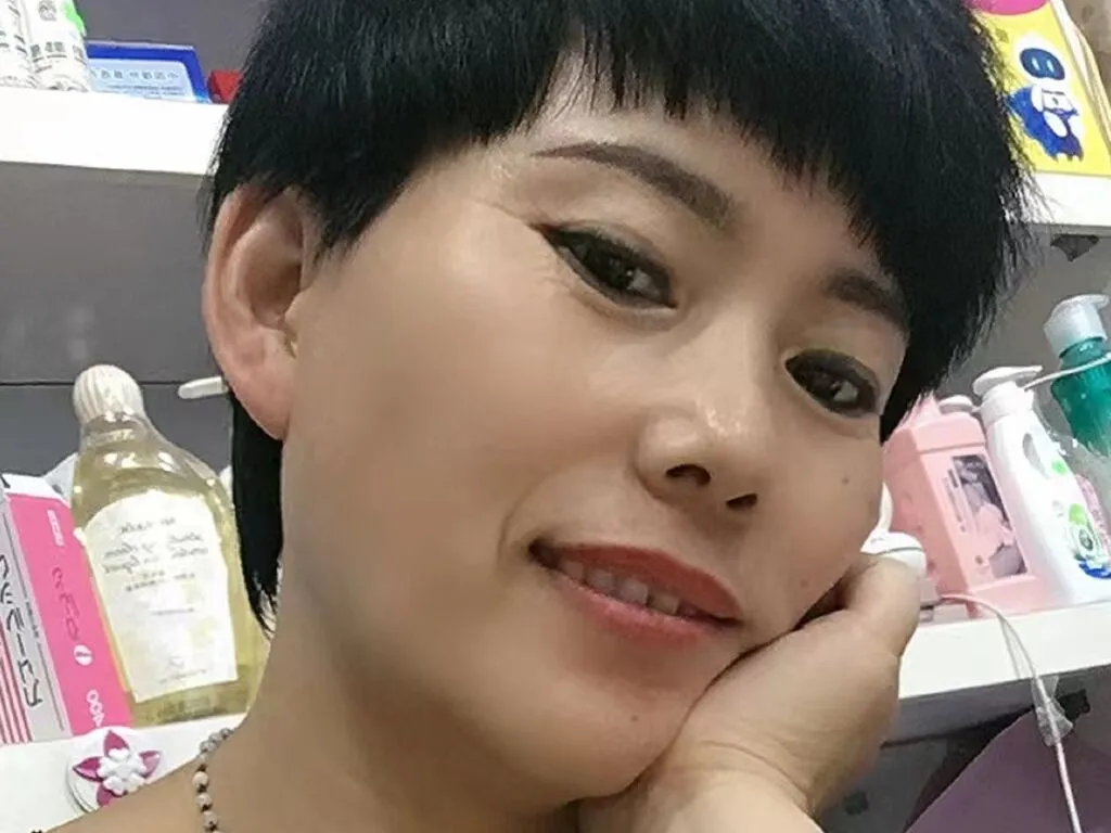 SallyXu Photo 1 cam