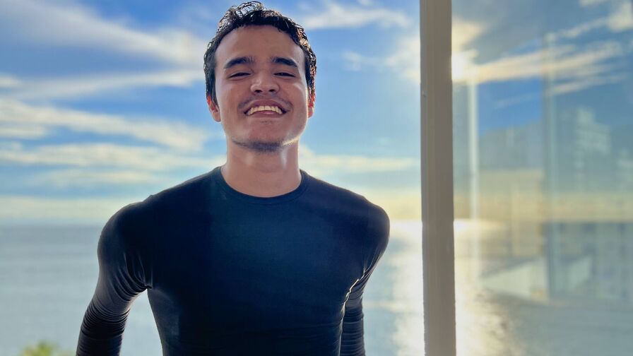 Chat with AlexCaballero
