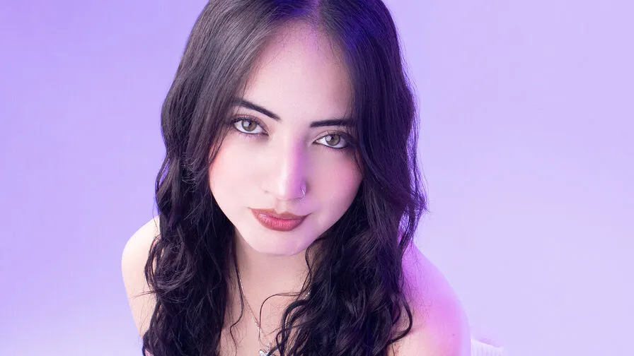 Chat with GabbieCarter