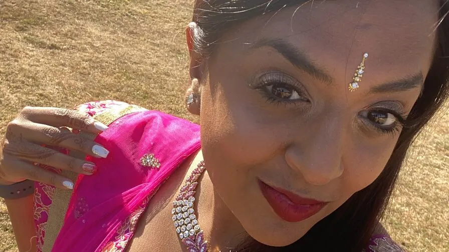 Chat with ShivaniJohal