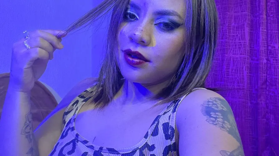 Chat with MarcelaJons