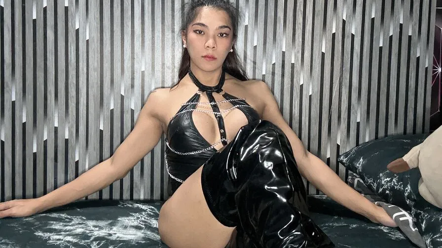 Chat with KianneCristobal