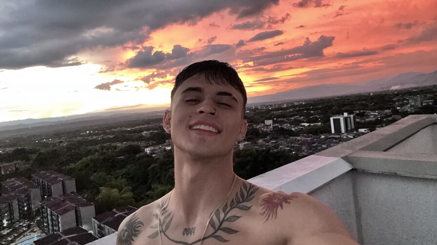 Chat with SebastianJust