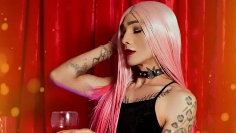 Chat with KarenHiltton