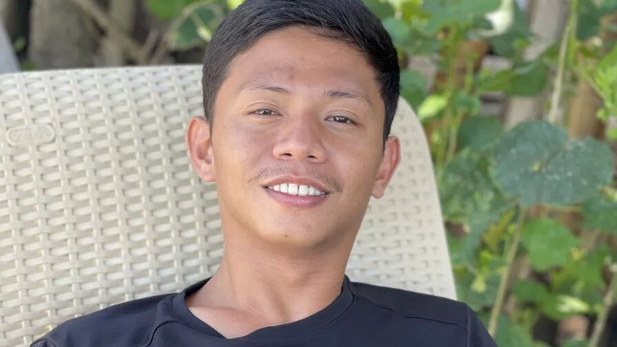 Chat with CarloGomez