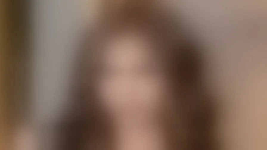 Chat with YsabellaDeLauer