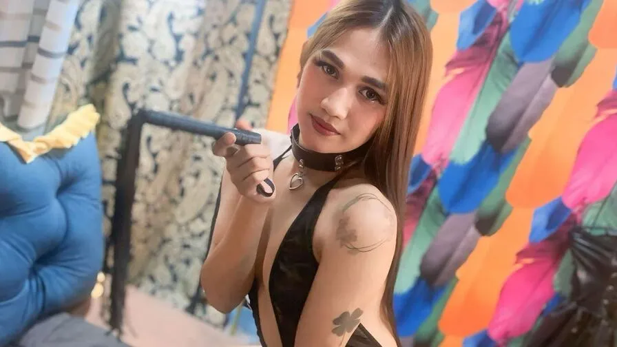 Chat with JaninaVargas