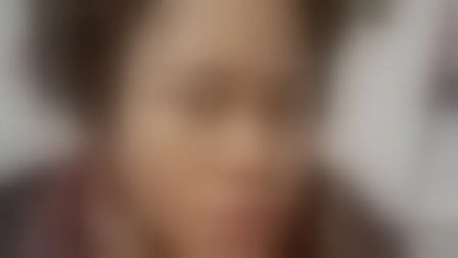 Chat with DanielaLeonesa