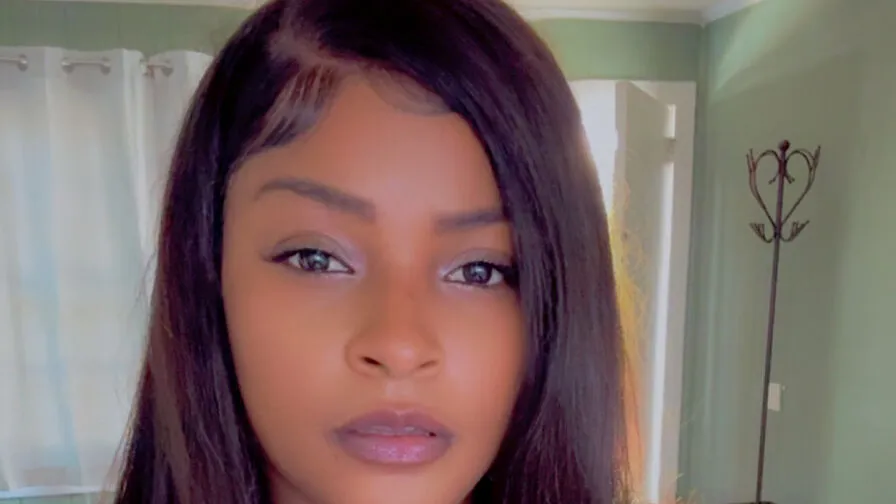 Chat with Liyyah