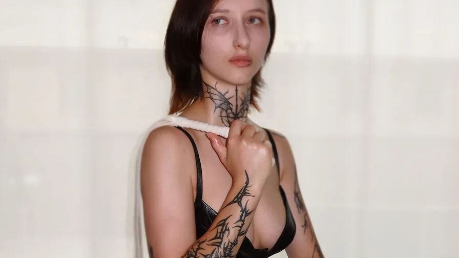 Chat with SkinnySelina