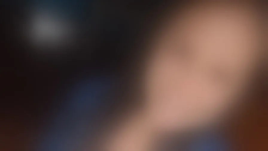 Chat with LisaFerrer