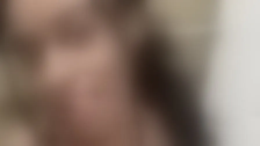 Chat with MarlowLovee