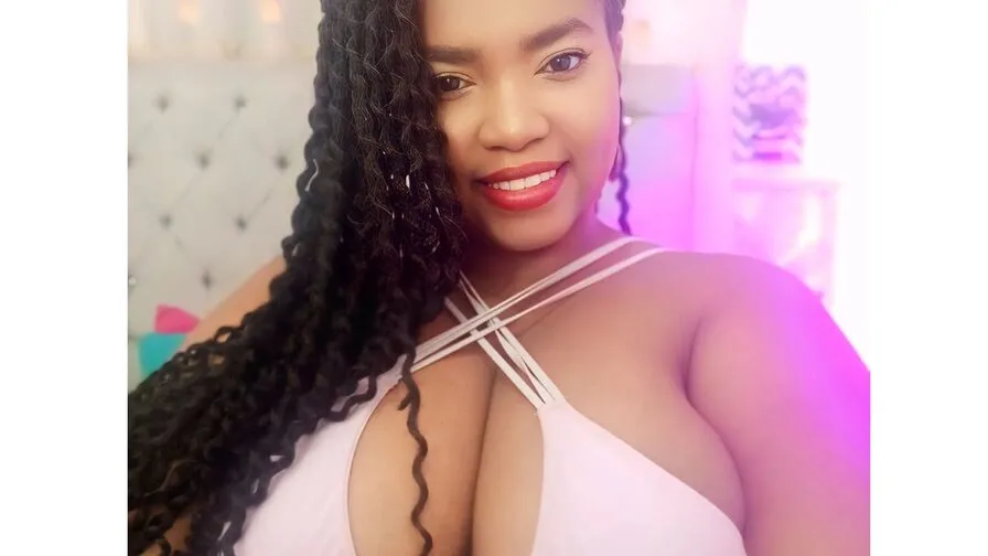 Chat with ZephyraMoanas