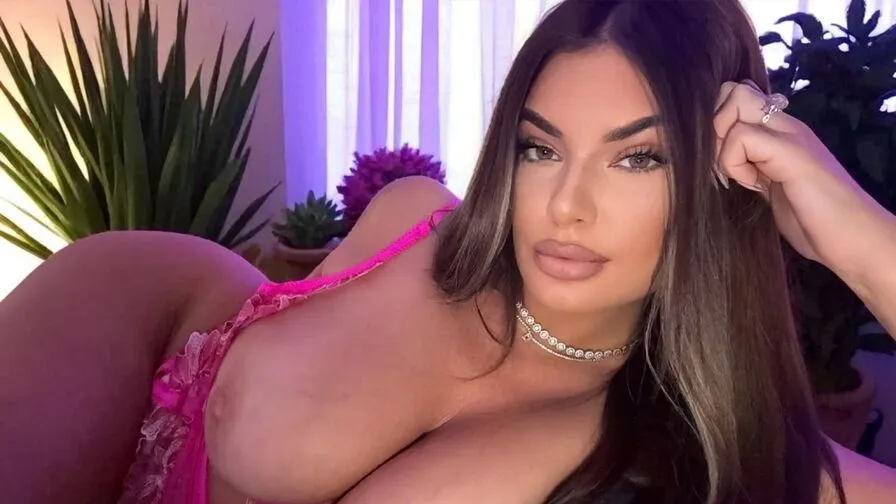 Chat with JessycaJanee