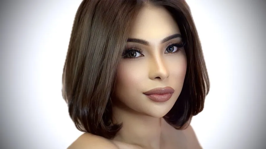 Chat with ChloeRojas