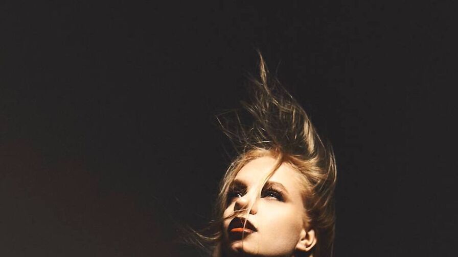 Chat with SofiFerran