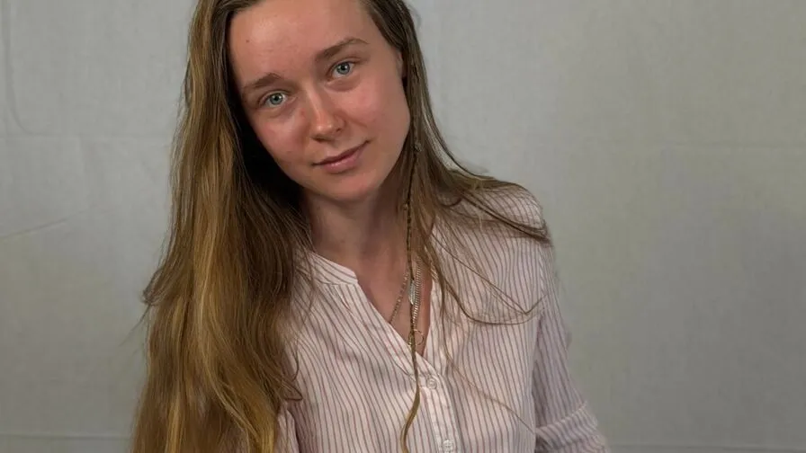 Chat with SammieThornberg