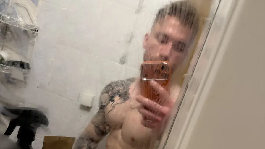 Chat with AlexandruKent