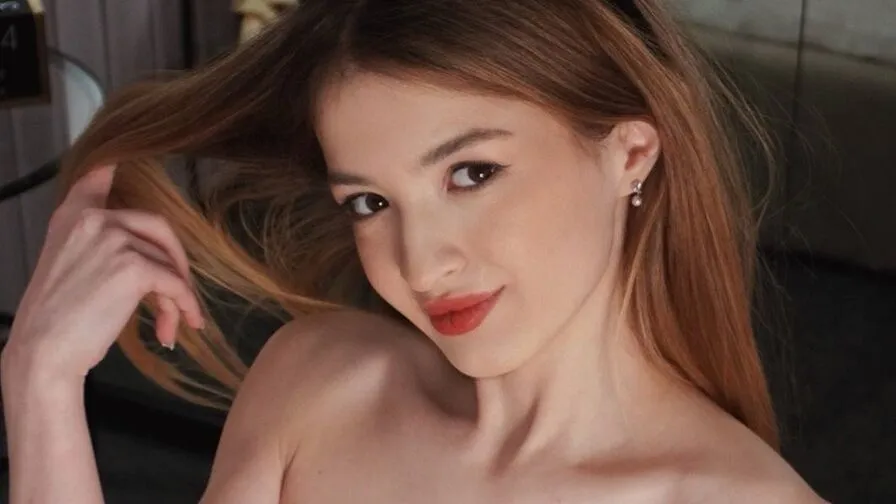 Chat with LeilaRoselle