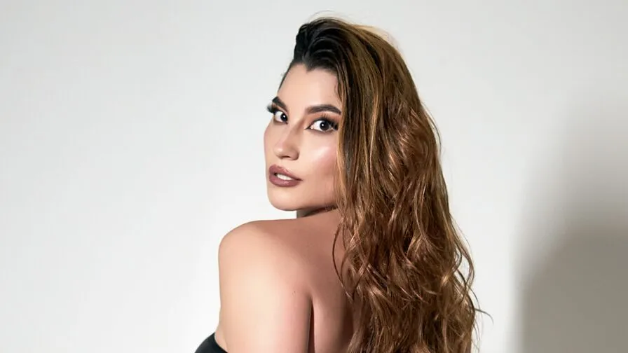 Chat with SaharaRuss