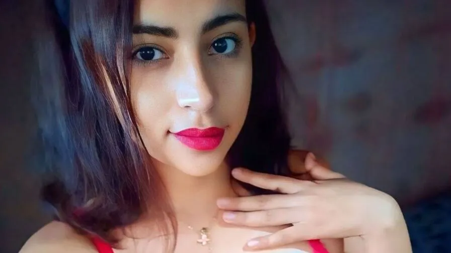 Chat with YessicaOrtiz