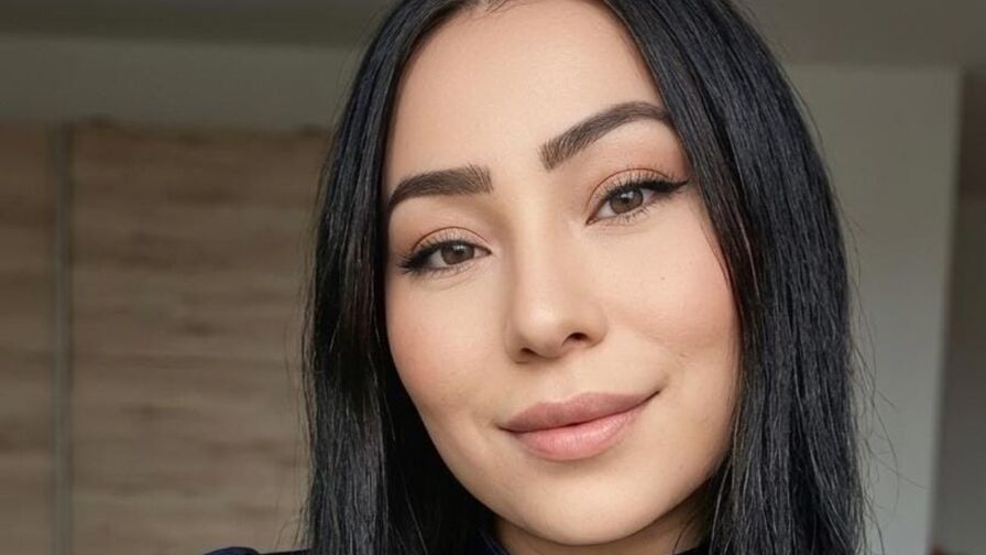 Chat with AmbarRouse