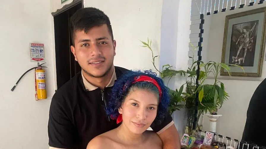 Chat with LilyAndJacob