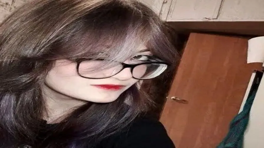 Chat with DeberaWoodsmall