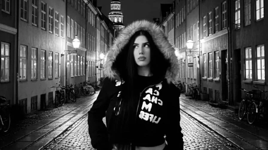Chat with HazelHayese