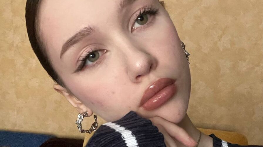 Chat with VernelBanaszak