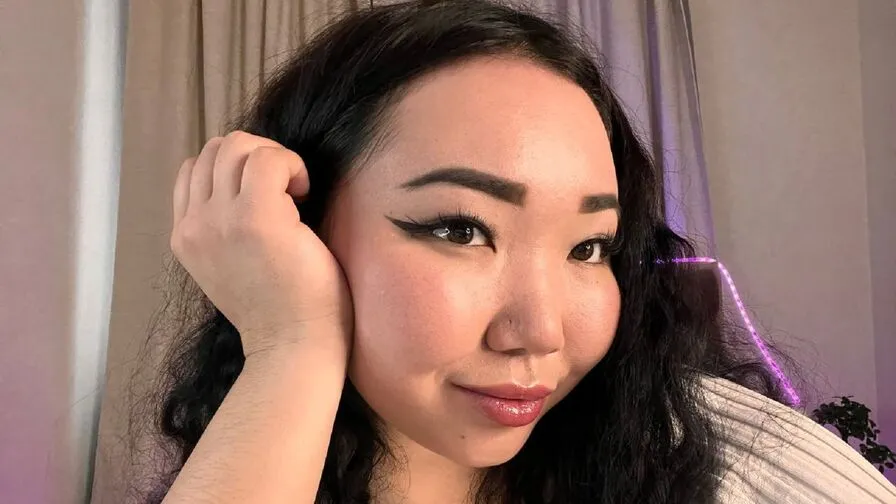 Chat with EricaAngel