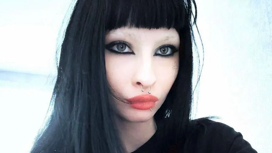 Chat with StellaTangney