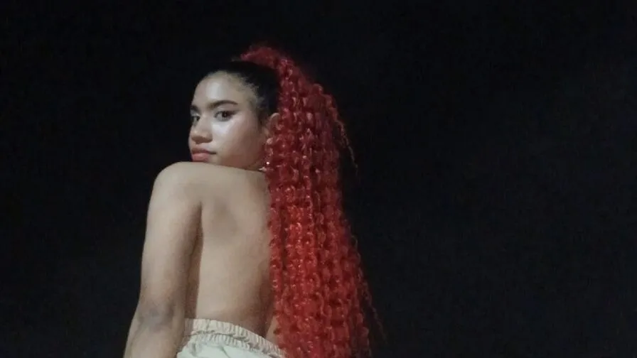 Chat with KhloeyBrooks