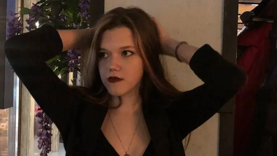 Chat with LizzetteBurchess
