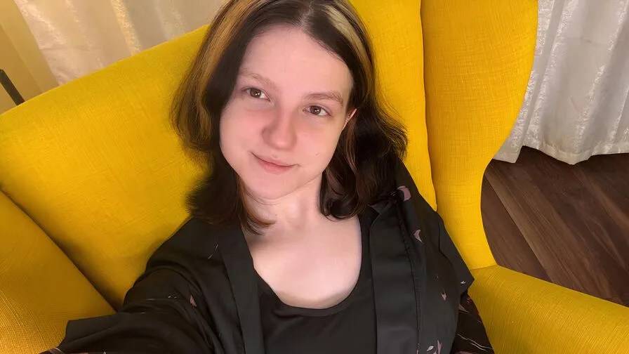 Chat with GiovannaMonat