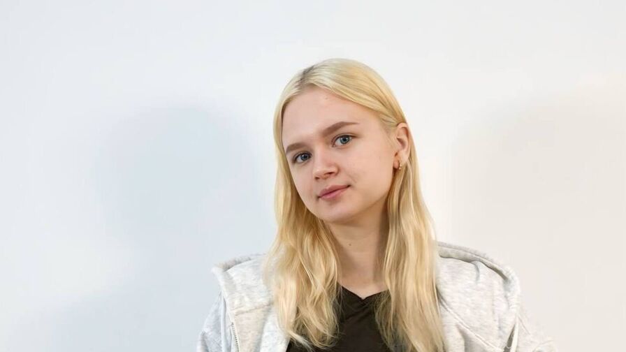 Chat with JacquelynConer