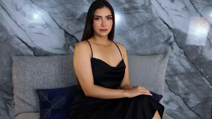 Chat with EvelineCoa