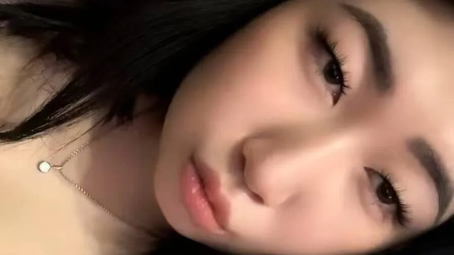 Chat with LavinaDouble