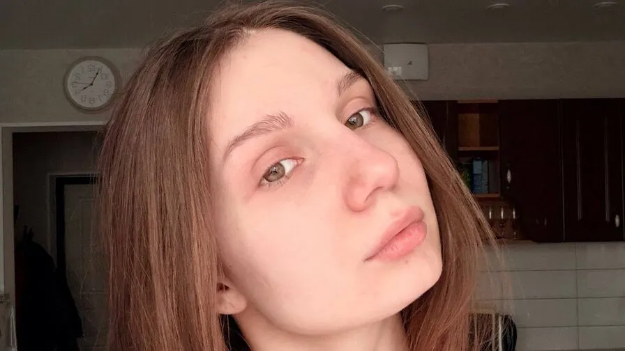 Chat with LaraVenn