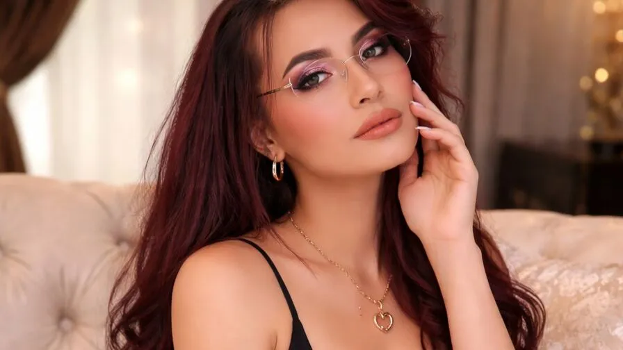 Chat with VivianaAndCloe