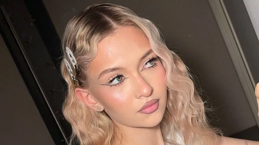 Chat with FelicaTapper